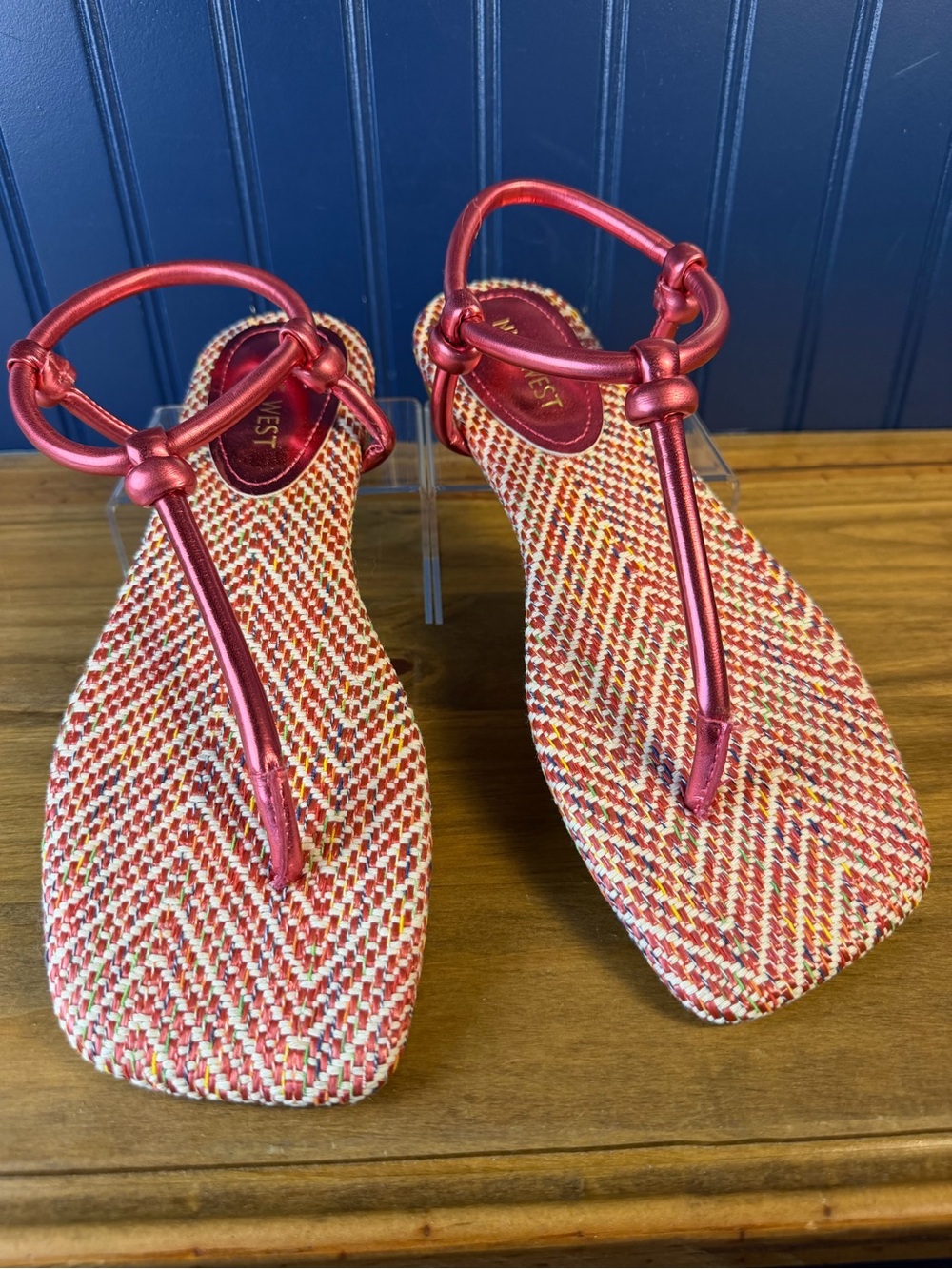 Nine West Nortny3 Pink Metallic T-Strap Flat Sandals Size 8 M